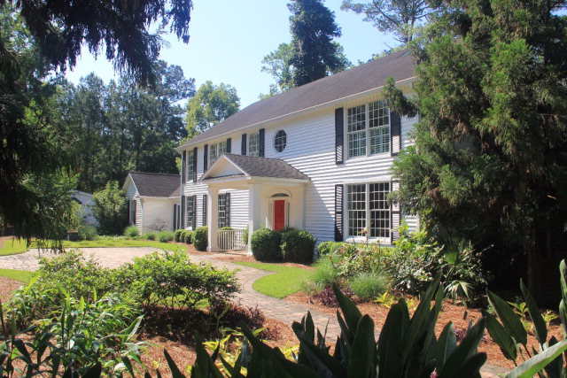 2410 Old Monticello Road, Thomasville, GA - Click here to find out more about this beautiful Thomasville home for sale