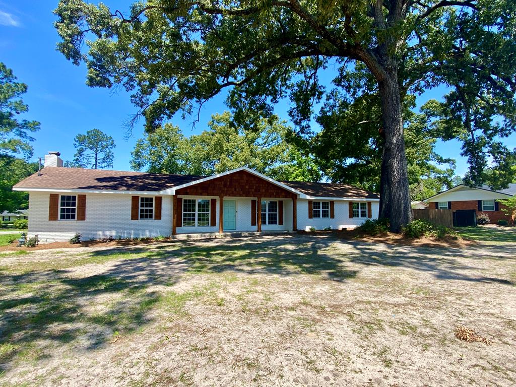 1301 Bear Creek Rd, Adel GA