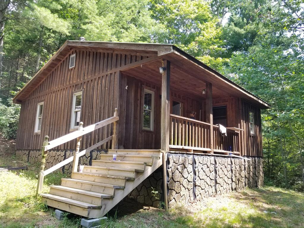 Private 22 acres that joins the National Forest in Elk Creek. Works great as a hunting property with a hunting cabin and deer stand or a for a weekend get-away. Enjoy being in the mountains of Grayson County with Independence or Wytheville a short drive away for shopping and restaurants.